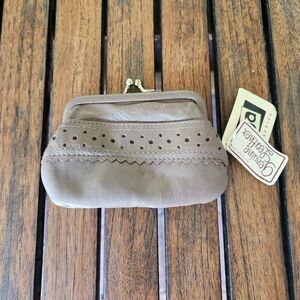 NWT Roger Gimbel Brown 100% Leather Coin Purse With Gold Kiss Lock Clasp Boho